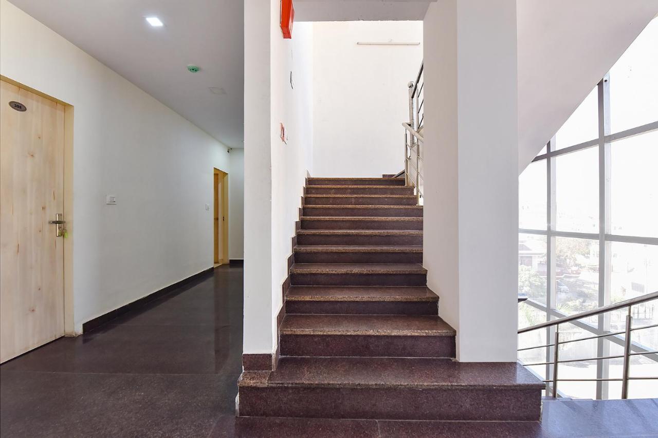 Fabhotel Silver I